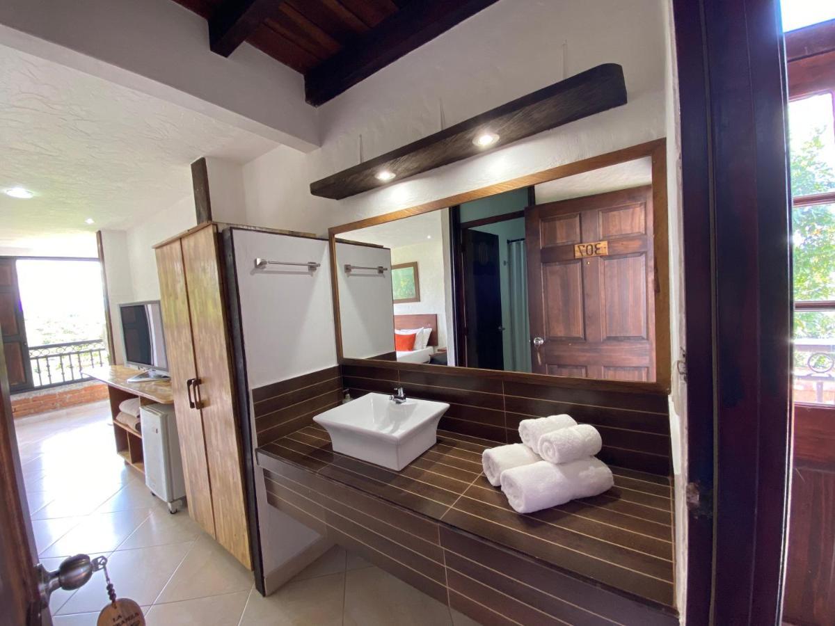 Finca Hotel La Esperanza モンテネグロ エクステリア 写真