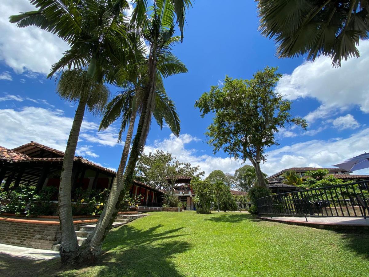 Finca Hotel La Esperanza モンテネグロ エクステリア 写真