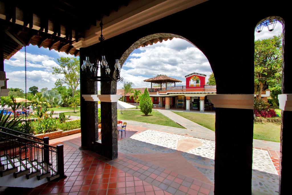 Finca Hotel La Esperanza モンテネグロ エクステリア 写真